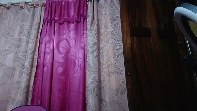 Lolitaa ran online show from 1, 10, 2025