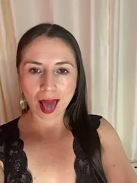 Snapshot of melissa_m_ chatting on 3, 11, 2025 melissa m  online show from 3, 11, 2025