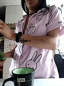 Queen Ashly online show from 18, 11, 2025