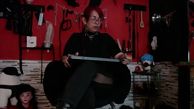 Miss Mirandaa online show from 16, 12, 2025