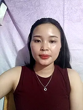 Snapshot of Lili_lovely chatting on 28, 10, 2025 Lili lovely online show from 28, 10, 2025