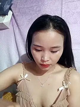 Snapshot of Lili_lovely chatting on 1, 11, 2025 Lili lovely online show from 1, 11, 2025