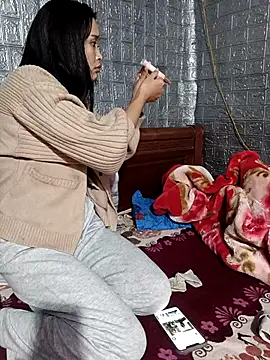 Snapshot of Lili_lovely chatting on 3, 12, 2025 Lili lovely online show from 3, 12, 2025