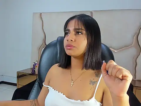 Snapshot of ScarletDoll chatting on 18, 9, 2025 ScarletDoll online show from 18, 9, 2025