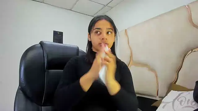 Snapshot of ScarletDoll chatting on 19, 10, 2025 ScarletDoll online show from 19, 10, 2025