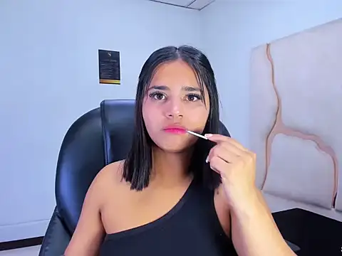 Snapshot of ScarletDoll chatting on 31, 10, 2025 ScarletDoll online show from 31, 10, 2025