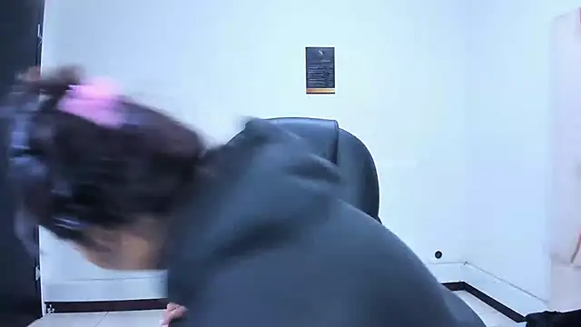 Snapshot of ScarletDoll chatting on 22, 11, 2025 ScarletDoll online show from 22, 11, 2025