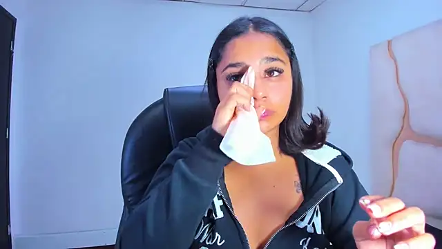 Snapshot of ScarletDoll chatting on 26, 11, 2025 ScarletDoll online show from 26, 11, 2025