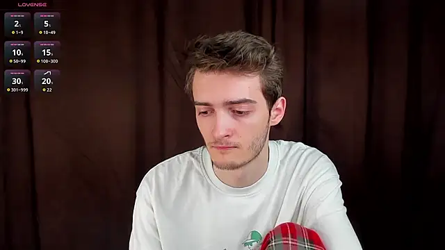 Snapshot of spider____man chatting on 2, 3, 2026 spider man online show from 2, 3, 2026