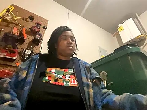 Snapshot of princesslivv chatting on 24, 11, 2025 princesslivv online show from 24, 11, 2025