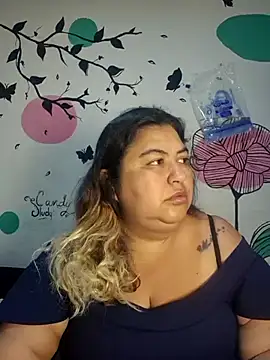 curvy diva  online show from 18, 10, 2025