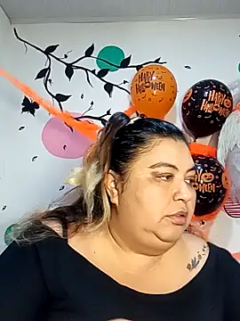 curvy diva  online show from 1, 11, 2025