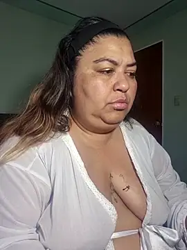 Snapshot of curvy_diva_ chatting on 1, 3, 2026 curvy diva online show from 1, 3, 2026