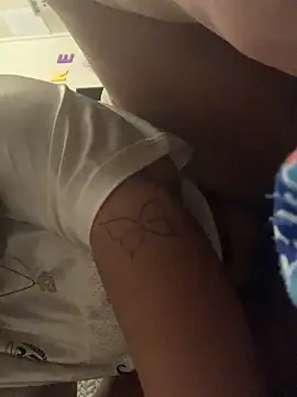 Snapshot of StylishEchium chatting on 19, 10, 2025 StylishEchium online show from 19, 10, 2025