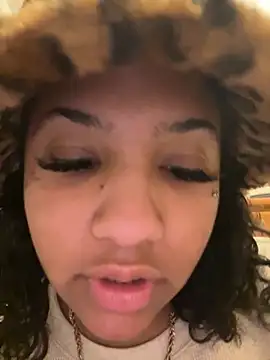 Snapshot of StylishEchium chatting on 26, 11, 2025 StylishEchium online show from 26, 11, 2025