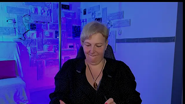 MaryMogan online show from 3, 10, 2025