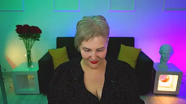 MaryMogan online show from 11, 11, 2025