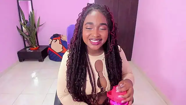 dirty latin squirts online show from 3, 10, 2025