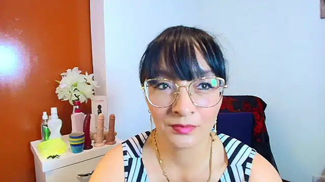 Snapshot of lexy_lunahot chatting on 10, 10, 2025 lexy lunahot online show from 10, 10, 2025