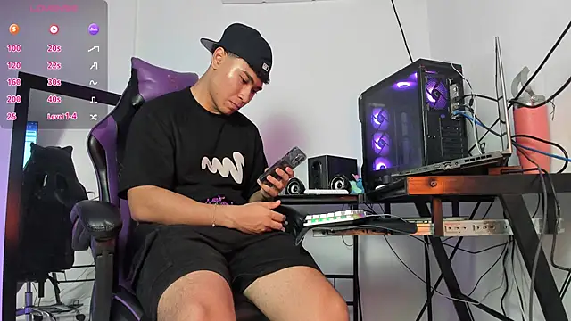 Snapshot of kenji_azura1 chatting on 3, 11, 2025 kenji azura1 online show from 3, 11, 2025