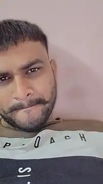 Snapshot of Frvgggghh chatting on 26, 2, 2026 Frvgggghh online show from 26, 2, 2026