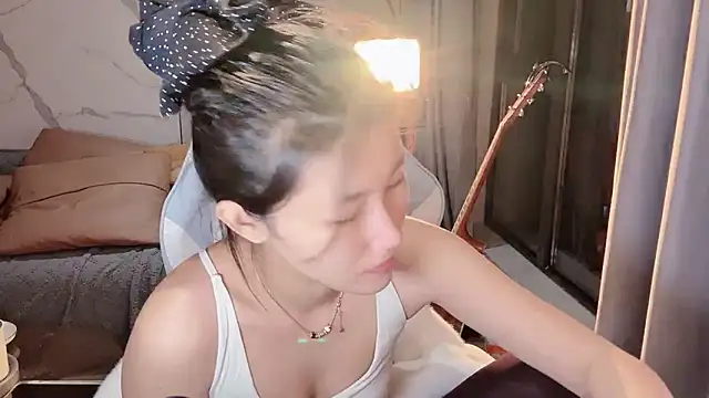 Snapshot of Lixinel-520 chatting on 16, 12, 2025 Lixinel-520 online show from 16, 12, 2025