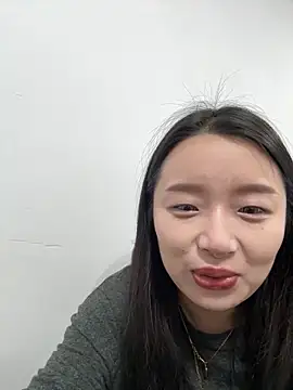 Snapshot of Qiqi-0088 chatting on 19, 10, 2025 Qiqi-0088 online show from 19, 10, 2025
