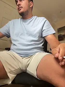 Snapshot of mixedcouplee69 chatting on 9, 10, 2025 mixedcouplee69 online show from 9, 10, 2025