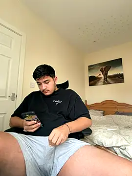 Snapshot of mixedcouplee69 chatting on 11, 11, 2025 mixedcouplee69 online show from 11, 11, 2025