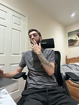 Snapshot of mixedcouplee69 chatting on 19, 11, 2025 mixedcouplee69 online show from 19, 11, 2025