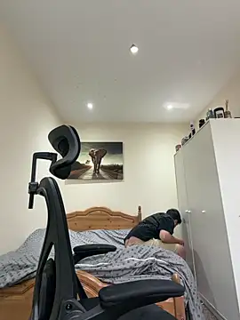 Snapshot of mixedcouplee69 chatting on 22, 11, 2025 mixedcouplee69 online show from 22, 11, 2025