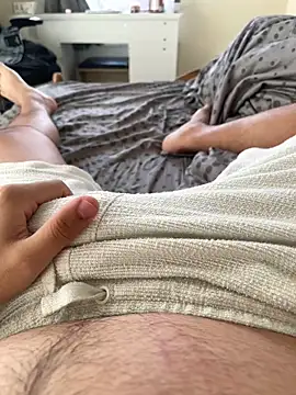 Snapshot of mixedcouplee69 chatting on 28, 11, 2025 mixedcouplee69 online show from 28, 11, 2025