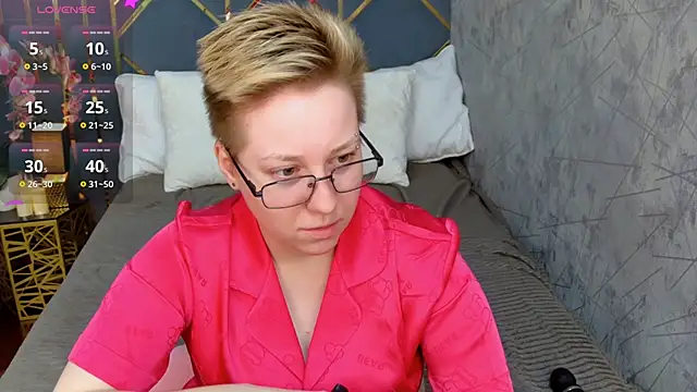 AlexandraGreen online show from 17, 10, 2025