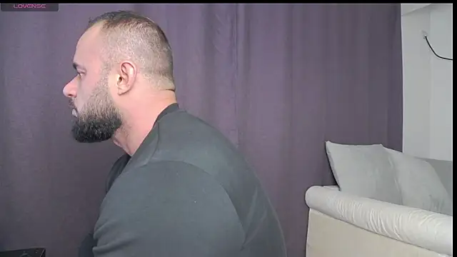 Snapshot of RickyMiami1 chatting on 13, 10, 2025 RickyMiami1 online show from 13, 10, 2025