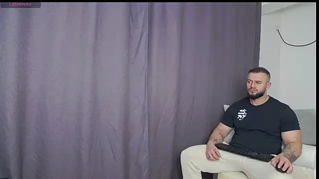 Snapshot of RickyMiami1 chatting on 16, 2, 2026 RickyMiami1 online show from 16, 2, 2026