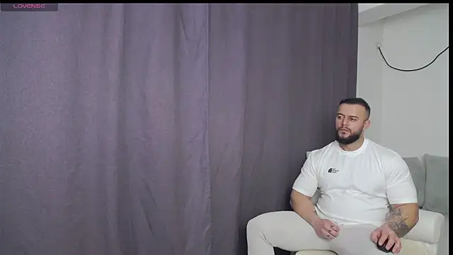 Snapshot of RickyMiami1 chatting on 25, 2, 2026 RickyMiami1 online show from 25, 2, 2026