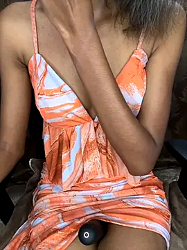 Snapshot of _Sanam_ chatting on 23, 10, 2025 Sanam online show from 23, 10, 2025