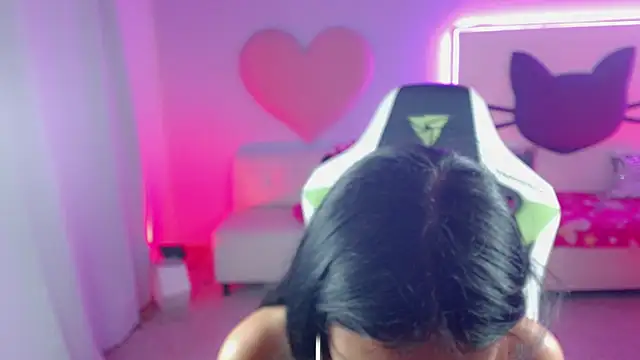 mishel hott online show from 11, 9, 2025