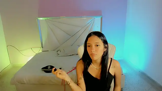 mishel hott online show from 15, 9, 2025