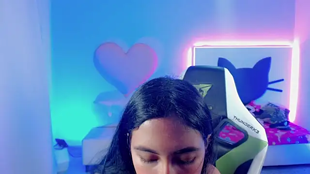 mishel hott online show from 21, 9, 2025