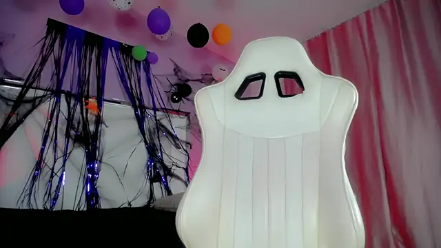 mishel hott online show from 23, 10, 2025