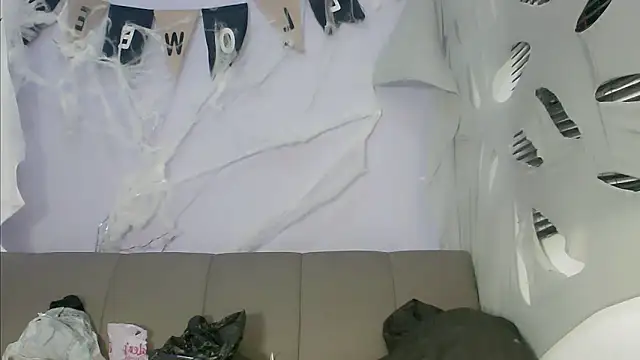 mishel hott online show from 30, 10, 2025