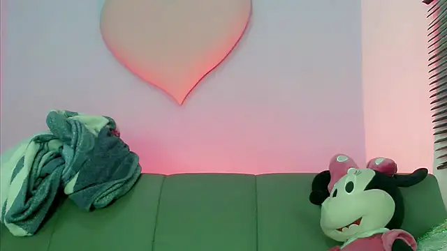 mishel hott online show from 14, 11, 2025