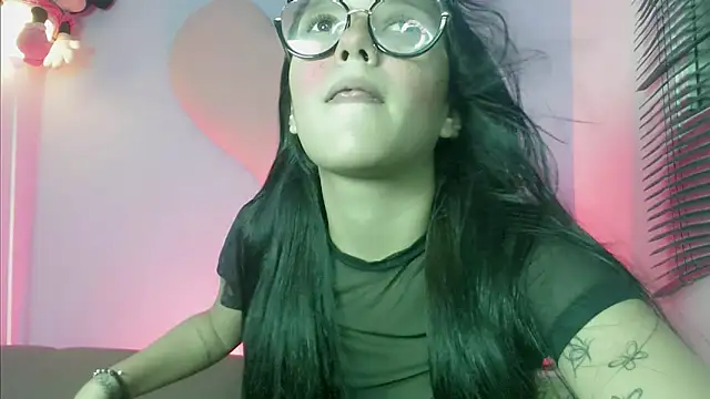 mishel hott online show from 22, 11, 2025