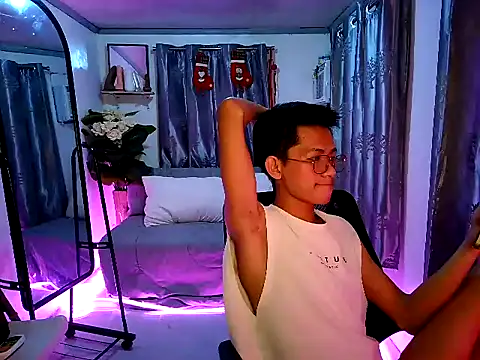 Skinny CumLoader69 online show from 13, 11, 2025