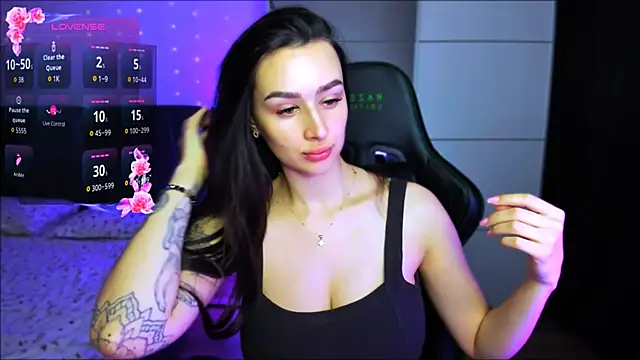 Veronica Larsson online show from 15, 12, 2025