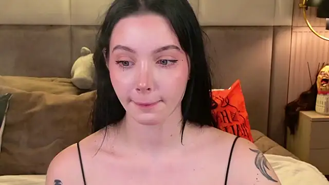 Snapshot of Goldy_Stark chatting on 18, 10, 2025 Goldy Stark online show from 18, 10, 2025