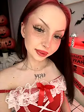 Lina Thornton  online show from 22, 10, 2025