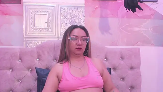 leyla smithh online show from 17, 10, 2025