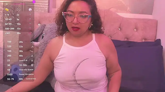 leyla smithh online show from 24, 10, 2025